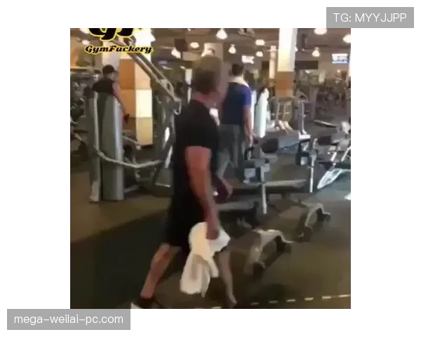 古力这训练强度，一天三练还啃鸡胸肉，真当自己是AI不用睡觉？